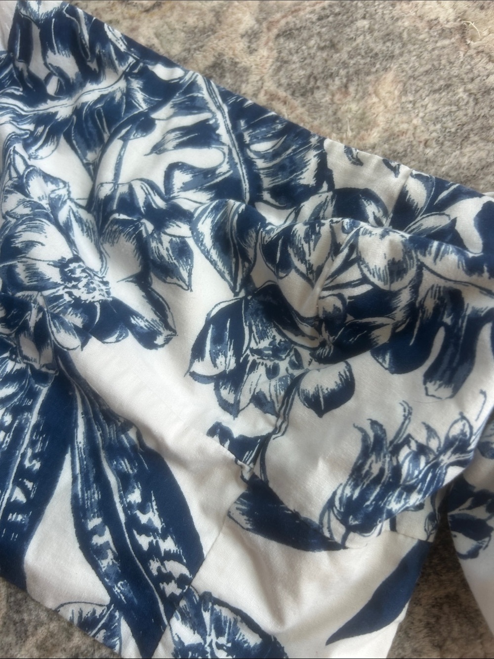 Abercrombie & Fitch Women’s Shirt Navy Blue Floral Off-Shoulder Crop Size XS - Picture 5 of 10